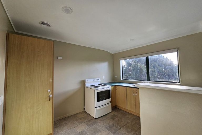 Photo of property in 2/5 Rothwell Street, Titahi Bay, Porirua, 5022
