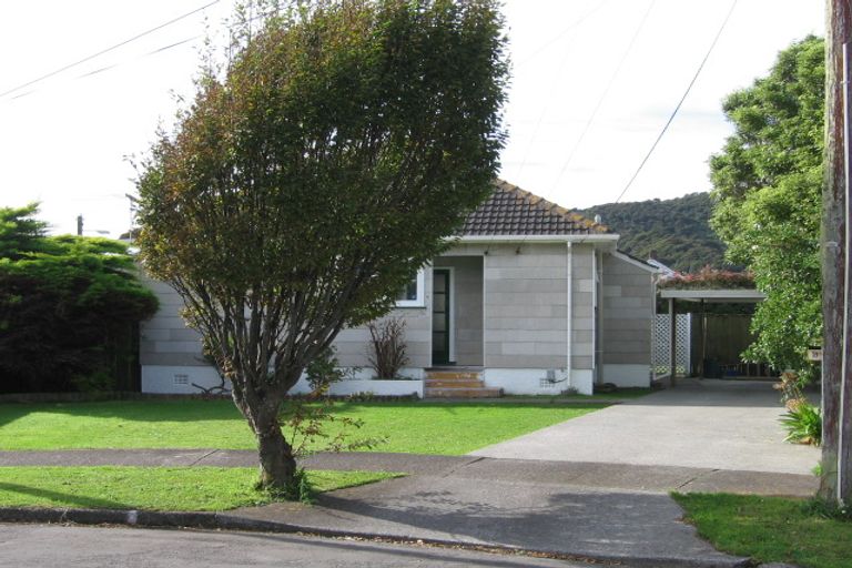 Photo of property in 6 Welch Grove, Taita, Lower Hutt, 5011