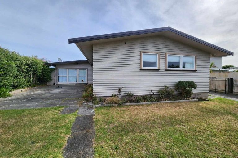 Photo of property in 178 Karaka Street, Castlecliff, Whanganui, 4501