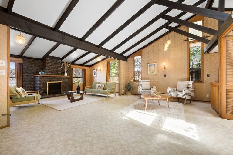 Photo of property in 24 Amapur Drive, Khandallah, Wellington, 6035