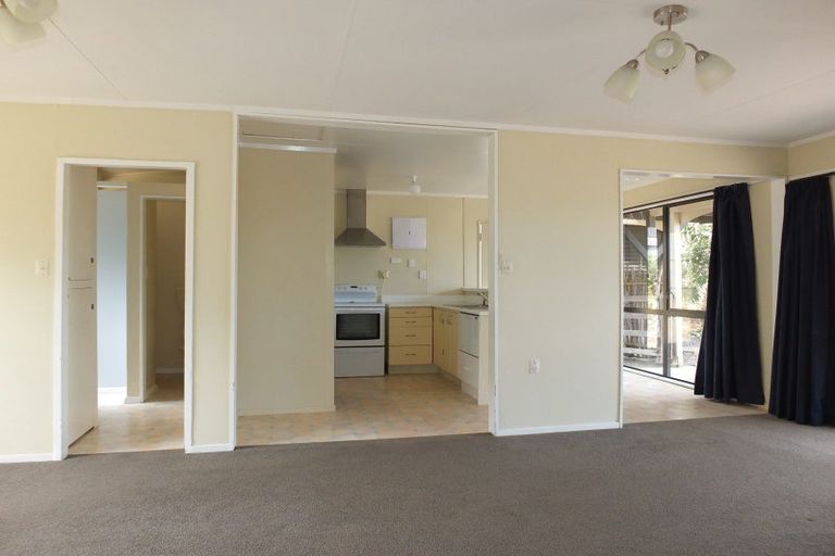 Photo of property in 3 Brown Terrace, Foxton Beach, Foxton, 4815