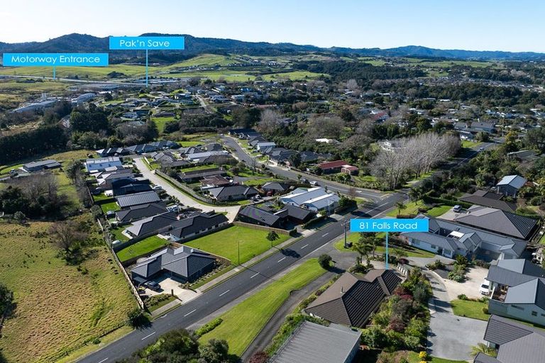 Photo of property in 81 Falls Road, Warkworth, 0910