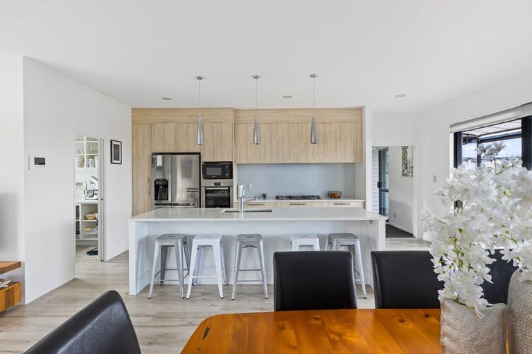 Photo of property in 69 Harvest Avenue, Orewa, 0931