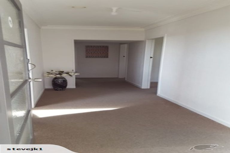 Photo of property in 5 Browne Street, Waitara, 4320