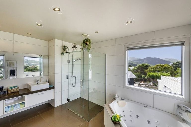 Photo of property in 11 Dart Crescent, Island Bay, Wellington, 6023