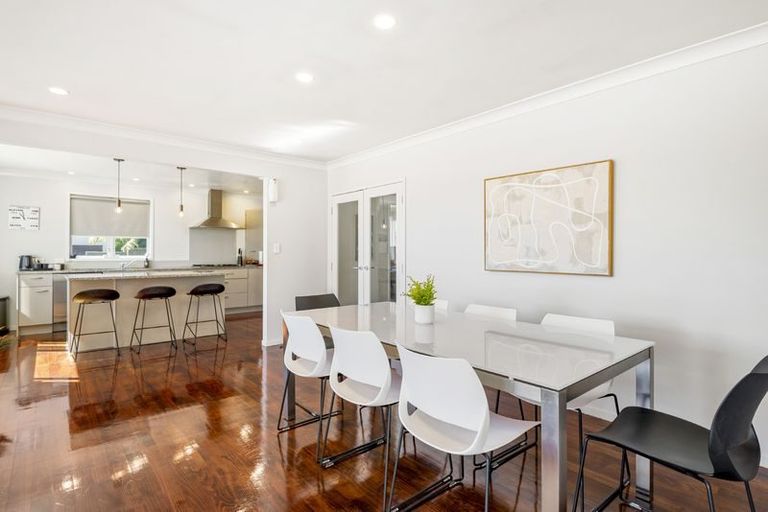Photo of property in 67a Park Rise, Campbells Bay, Auckland, 0630