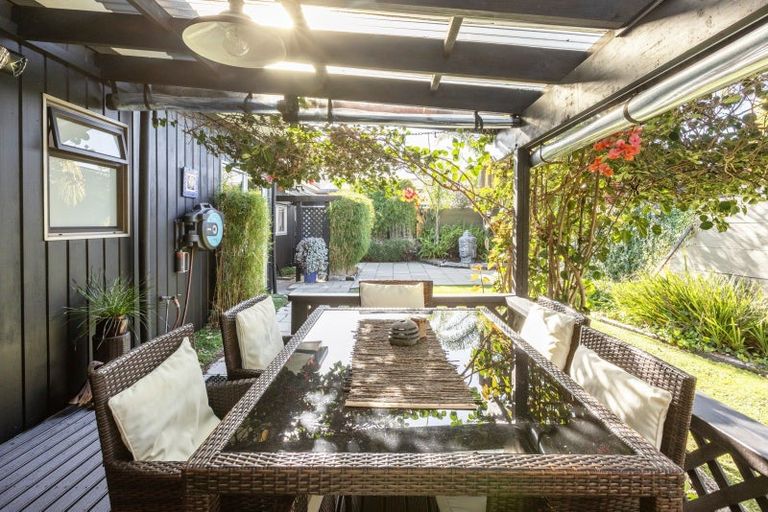 Photo of property in 128 Freyberg Avenue, Tamatea, Napier, 4112