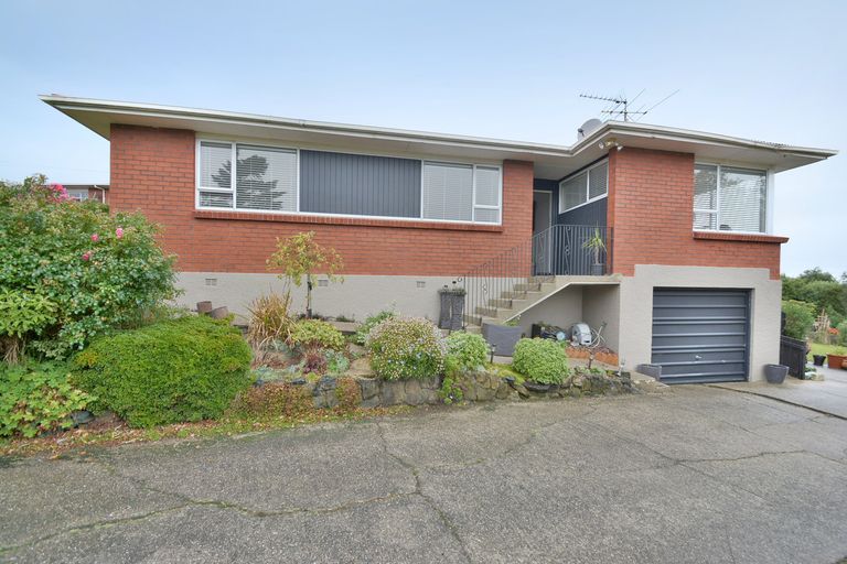 Photo of property in 23 Warwick Street, Balaclava, Dunedin, 9011