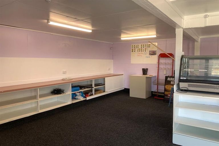 Photo of property in 77 Main South Road, Karoro, Greymouth, 7805