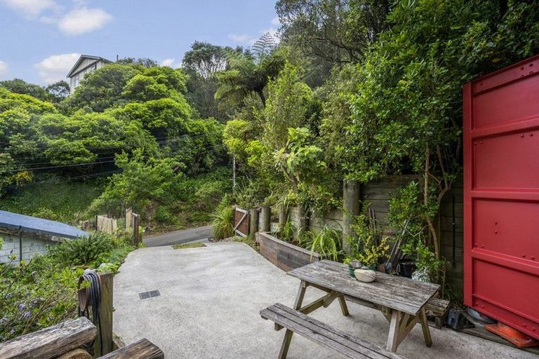 Photo of property in 2a Borlase Street, Brooklyn, Wellington, 6021