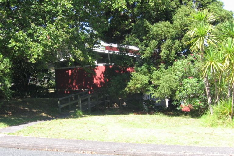 Photo of property in 176 Manuka Road, Bayview, Auckland, 0629