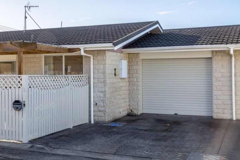 Photo of property in 5a Miller Place, Masterton, 5810