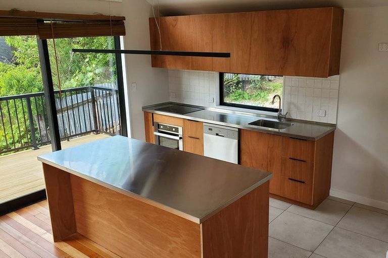 Photo of property in 17d Cornwall Road, Lyttelton, 8082