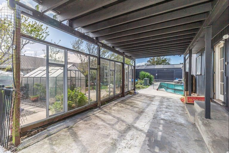 Photo of property in 40 Mako Mako Road, Levin, 5510