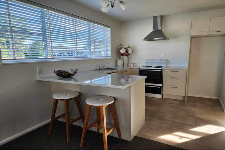 Photo of property in 2 Dellow Place, Spreydon, Christchurch, 8024