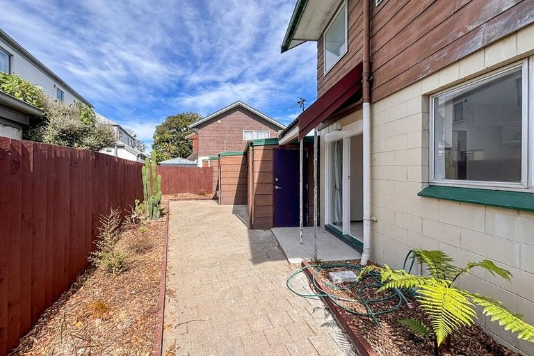 Photo of property in 2/264 Milton Street, Sydenham, Christchurch, 8023