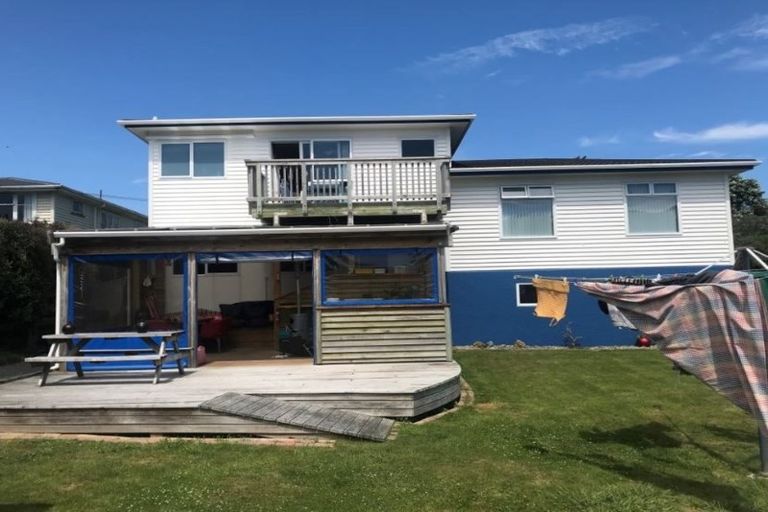 Photo of property in 8 Elizabeth Street, Pukerua Bay, 5026