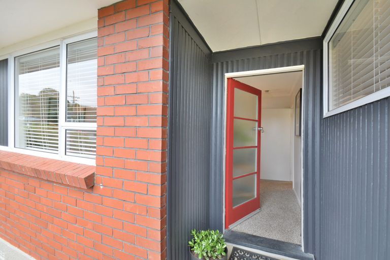 Photo of property in 23 Warwick Street, Balaclava, Dunedin, 9011