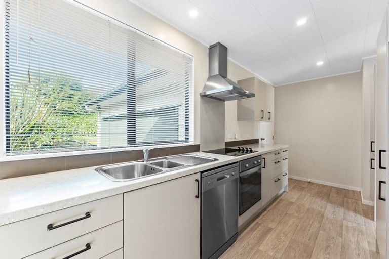 Photo of property in 32 Matheson Road, Wellsford, 0900