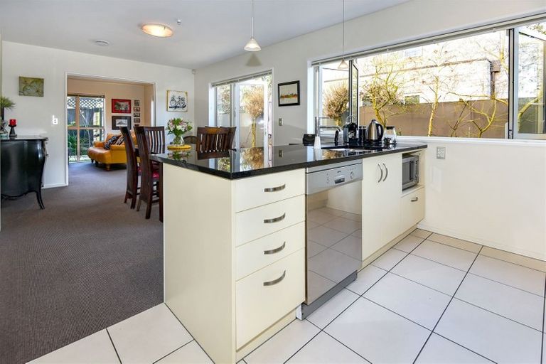 Photo of property in 41 Eversleigh Street, St Albans, Christchurch, 8014