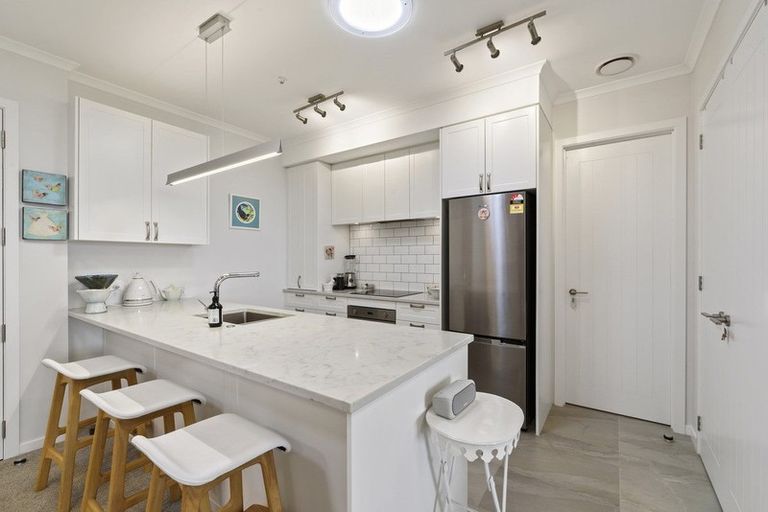 Photo of property in 168 Eaves Bush Parade, Orewa, 0931