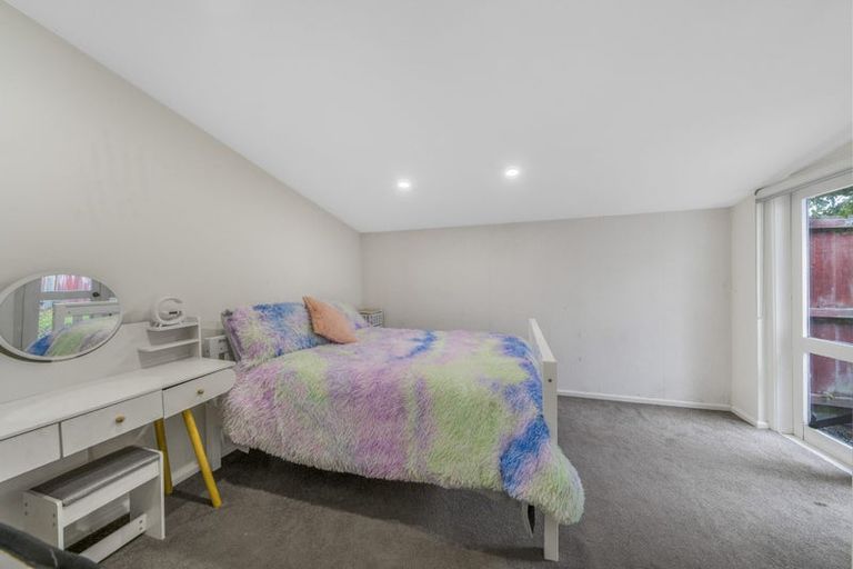 Photo of property in 182 Main North Road, Redwood, Christchurch, 8051