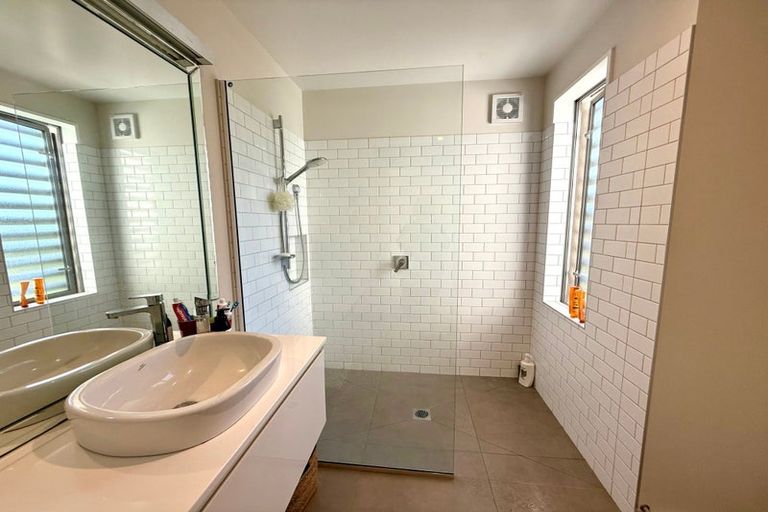 Photo of property in 177 Weston Road, St Albans, Christchurch, 8052