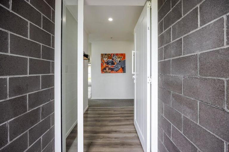 Photo of property in 42 County Drive, Hawera, 4610