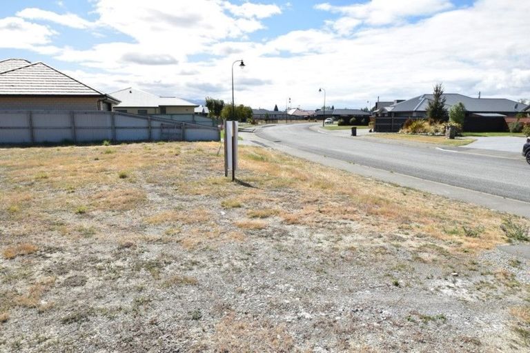 Photo of property in 32 Lakeland Avenue, Twizel, 7901