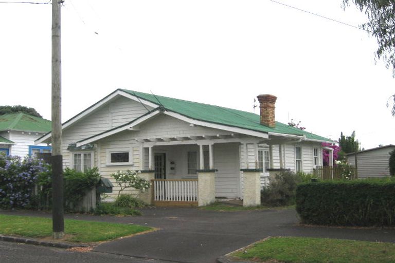 Photo of property in 33 Pine Street, Mount Eden, Auckland, 1041