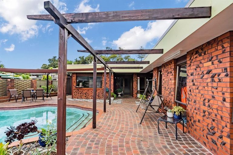 Photo of property in 243 Fairway Drive, Te Kamo, Whangarei, 0112