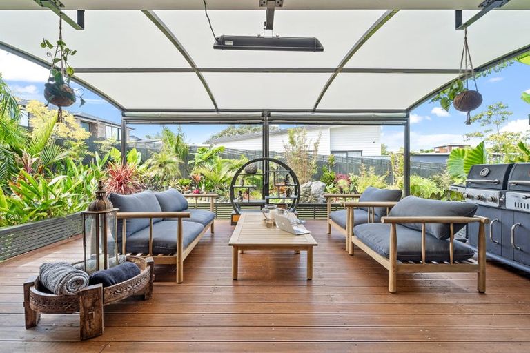 Photo of property in 39 Surf View Crescent, Red Beach, 0932