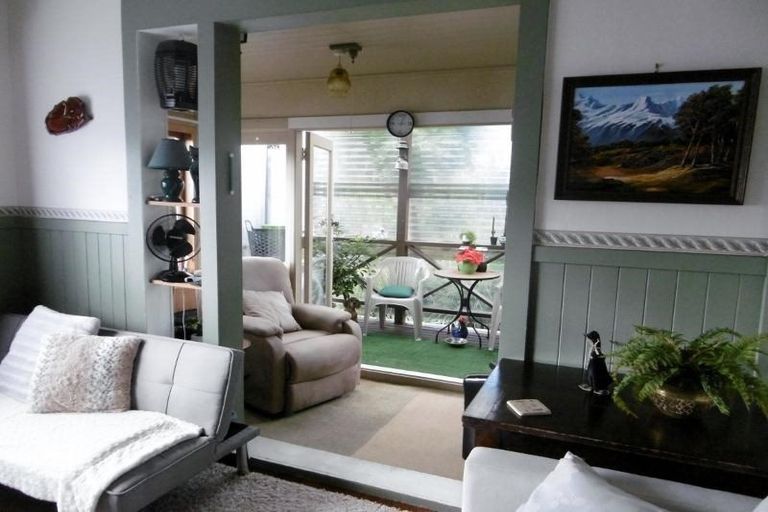 Photo of property in 2 Charles Street, Te Kamo, Whangarei, 0112