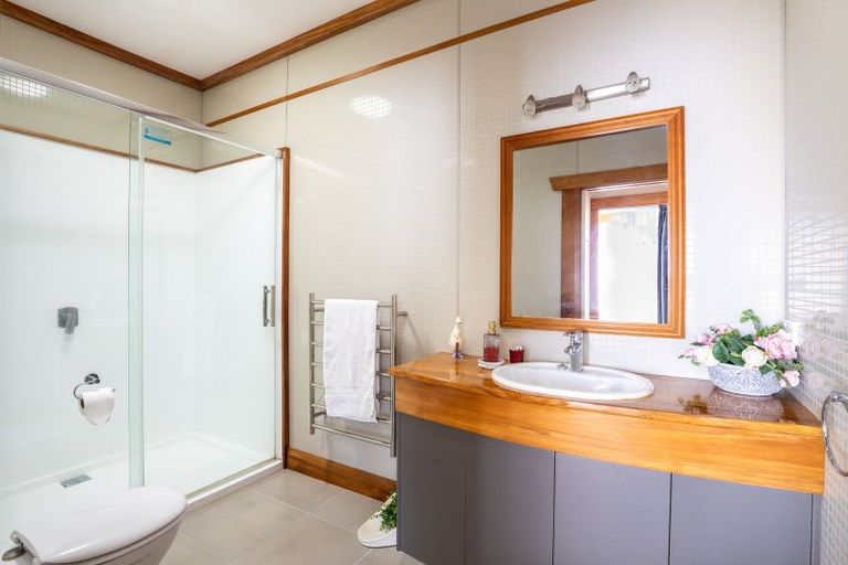 Photo of property in 117 Carrington Street, Lower Vogeltown, New Plymouth, 4310