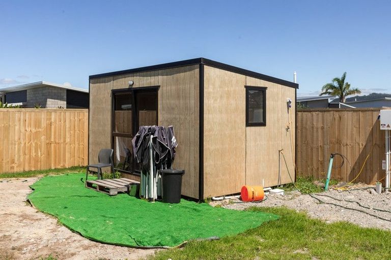 Photo of property in 60 Reel Road, Waihi Beach, 3611
