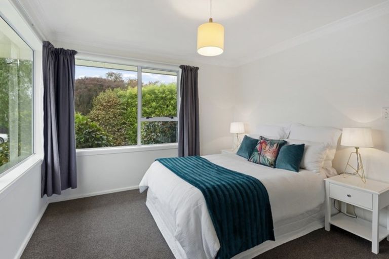 Photo of property in 33 Fenhall Street, Russley, Christchurch, 8042