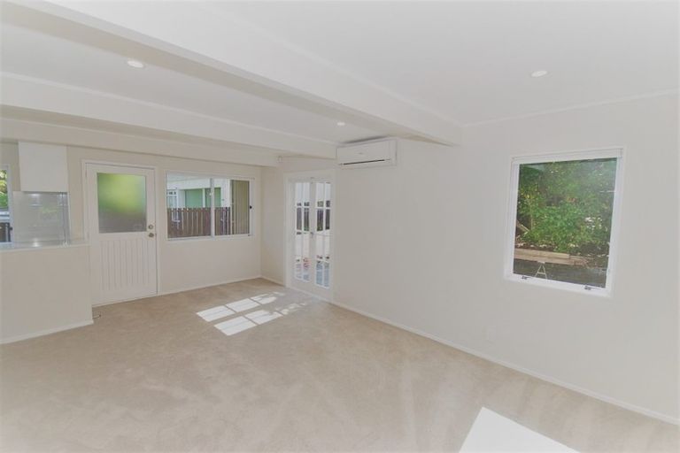 Photo of property in 2/32 Moana Avenue, Onehunga, Auckland, 1061