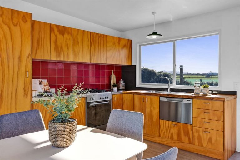 Photo of property in 32 Anglers Avenue, Warea, 4381