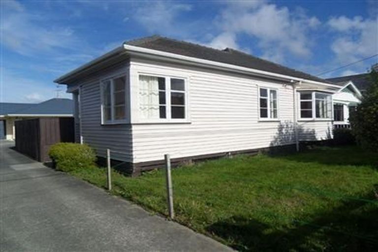 Photo of property in 63 Kemp Street, Kilbirnie, Wellington, 6022