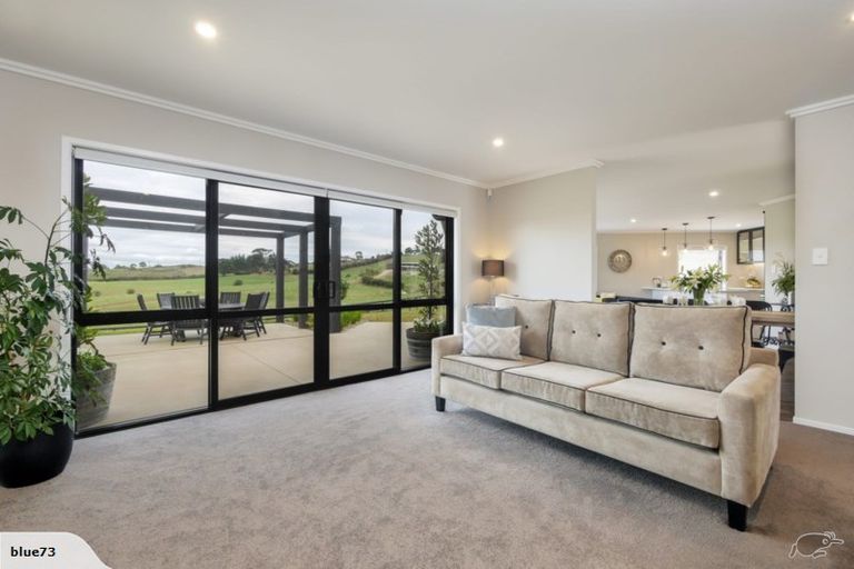 Photo of property in 24 Medhurst Road North, Bombay, 2675