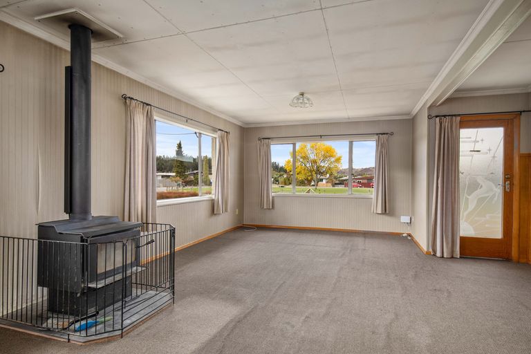 Photo of property in 6 Winston Place, Alexandra, 9320