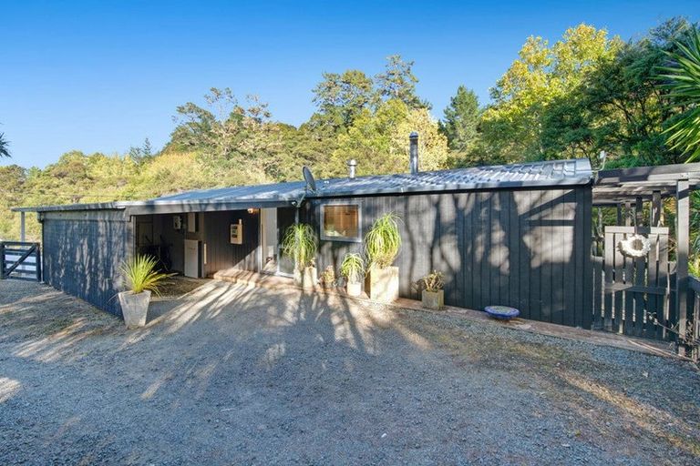 Photo of property in 48 Lenzen Road, Puhoi, Warkworth, 0994