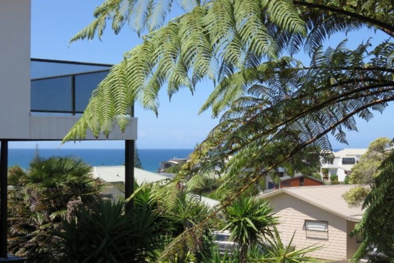 Photo of property in 212 Russell Bruce Place, Onemana, Whangamata, 3691