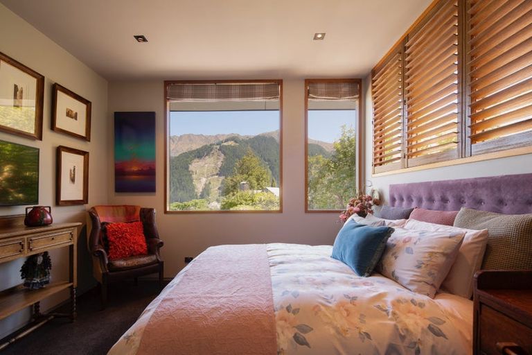 Photo of property in 27 Edinburgh Drive, Queenstown, 9300