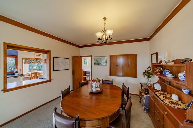 Photo of property in 2449 State Highway 2, Waipukurau, 4281