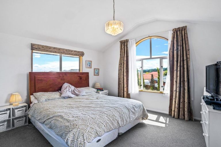 Photo of property in 19 Courtfield Close, Parklands, Christchurch, 8083