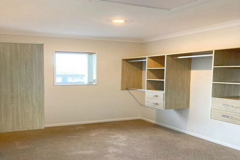 Photo of property in 1 Syrah Crescent, Ranui, Auckland, 0612