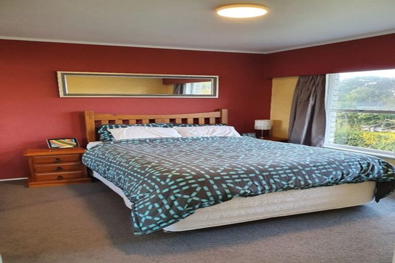 Photo of property in 2/66 Becroft Drive, Forrest Hill, Auckland, 0620