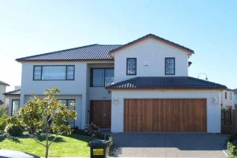 Photo of property in 44 Amberwood Drive, Northpark, Auckland, 2013