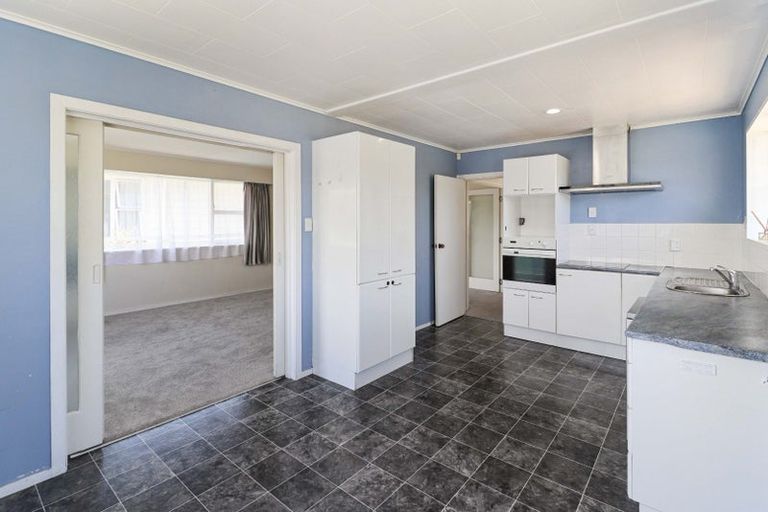 Photo of property in 124 Major Drive, Kelson, Lower Hutt, 5010